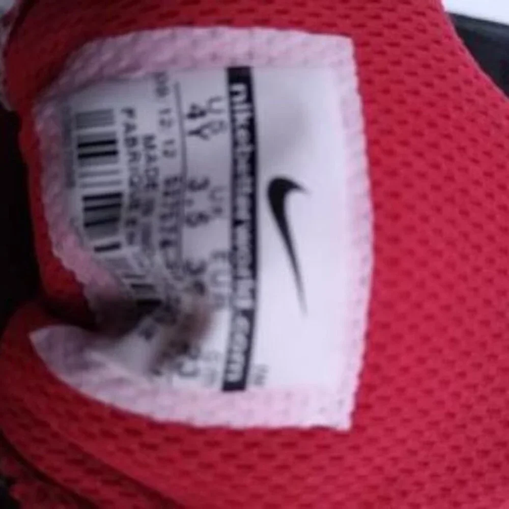 Nike youth boys